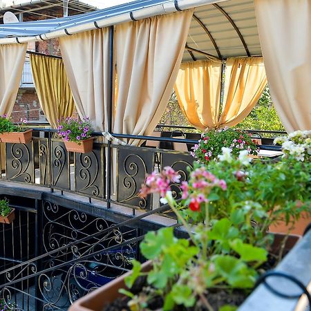 Bibi Hotel Kutaisi Exterior photo