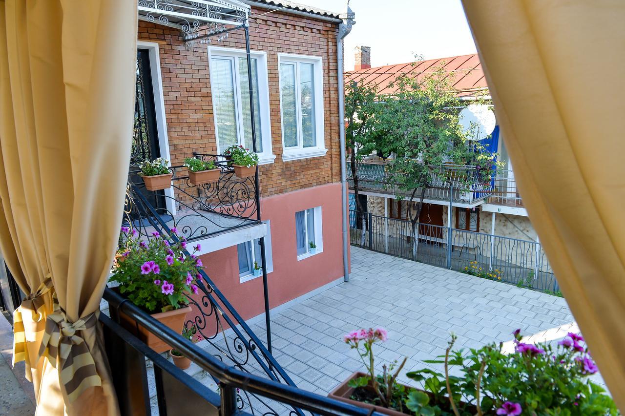 Bibi Hotel Kutaisi Exterior photo