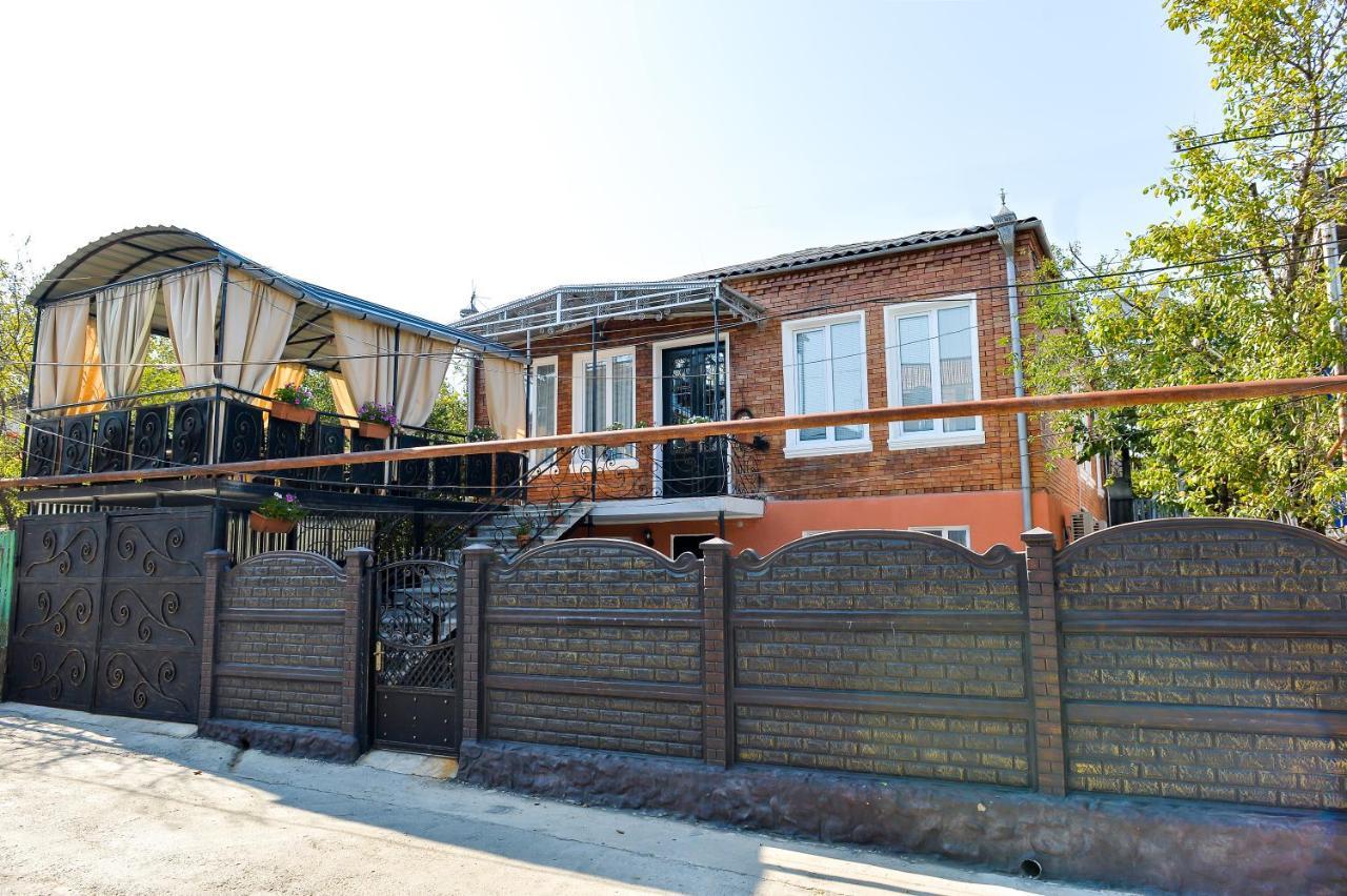 Bibi Hotel Kutaisi Exterior photo